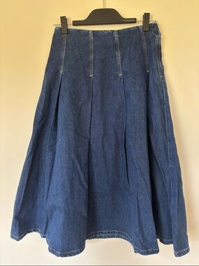 Women's A-Line Denim Skirt in Dark Blue